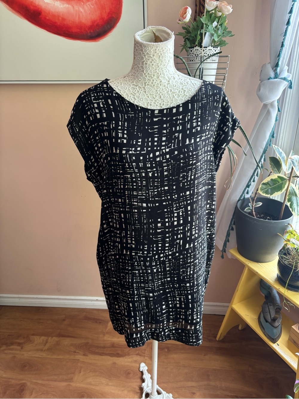 Black & White Abstract Grid Tunic - Relaxed Women’s Dress